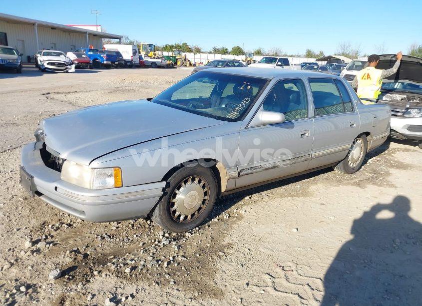 Photo 2 of 1998 Cadillac Deville STANDARD (VIN 1G6KD54Y3WU747543)