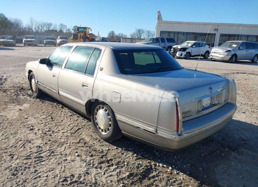 Photo 3 of 1998 Cadillac Deville STANDARD (VIN 1G6KD54Y3WU747543)