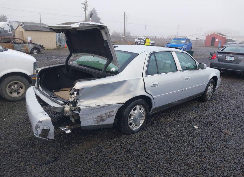 Photo 4 of 2005 Cadillac Deville STANDARD (VIN 1G6KD54Y45U228094)