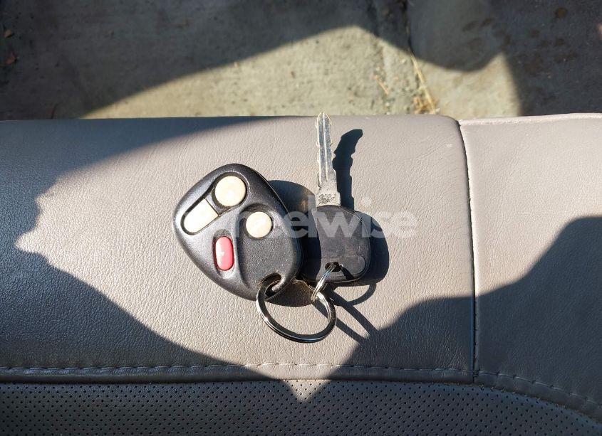 Photo 11 of 2005 Cadillac Deville LIVERY (VIN 1G6KD54Y45U266103)