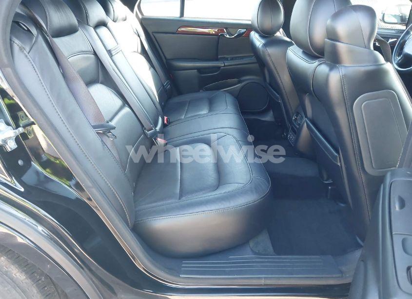 Photo 8 of 2005 Cadillac Deville STANDARD (VIN 1G6KD54Y55U196790)