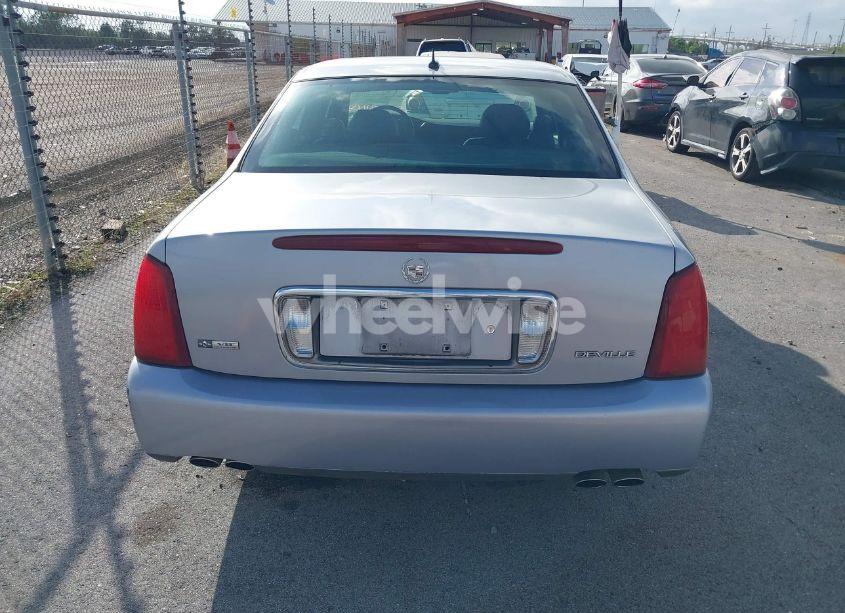 Photo 16 of 2005 Cadillac Deville STANDARD (VIN 1G6KD54Y65U240781)