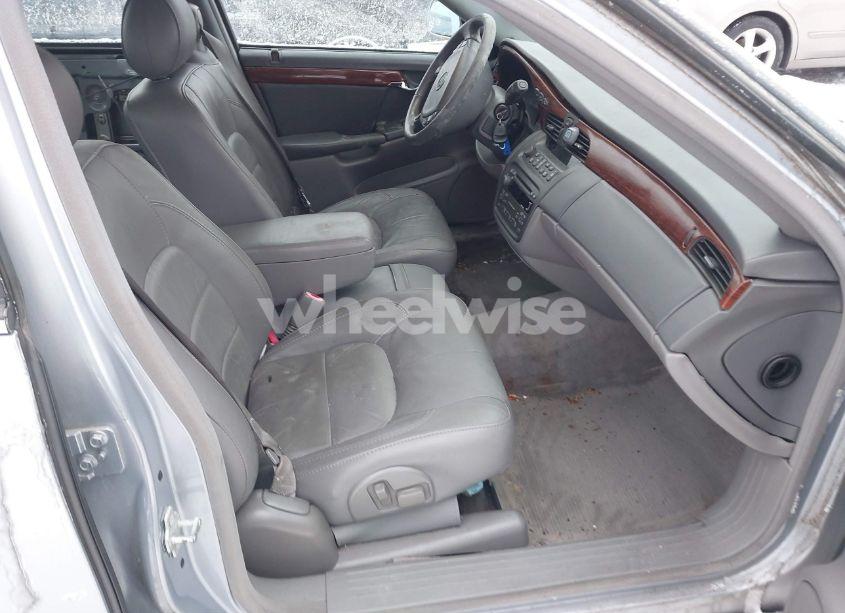 Photo 5 of 2005 Cadillac Deville LIVERY (VIN 1G6KD54Y65U258388)