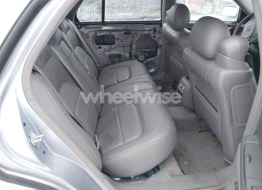 Photo 8 of 2005 Cadillac Deville LIVERY (VIN 1G6KD54Y65U258388)