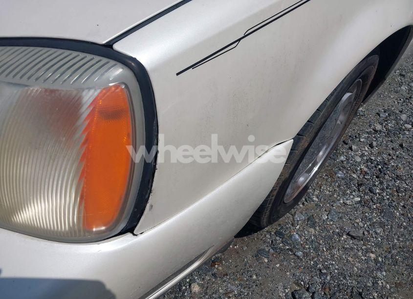 Photo 12 of 2001 Cadillac Deville STANDARD (VIN 1G6KD54Y91U197323)