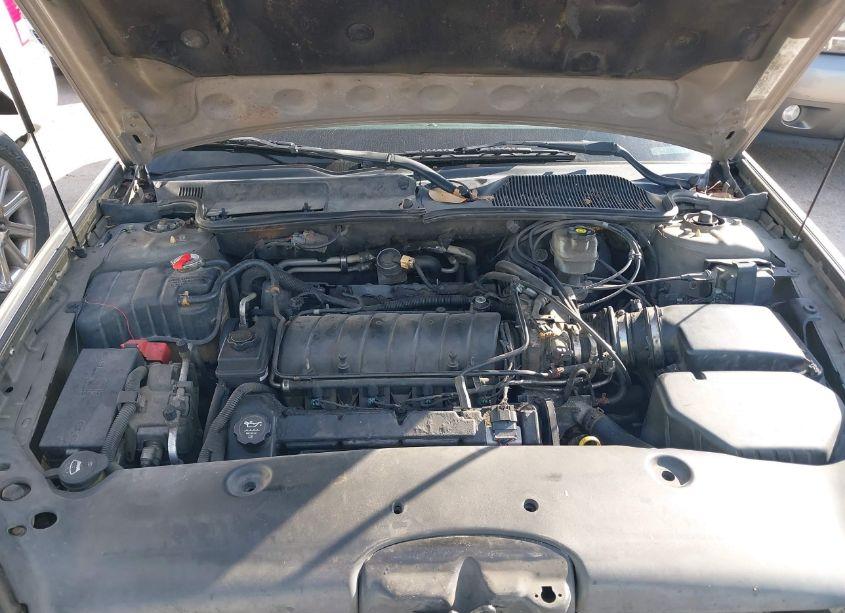 Photo 10 of 2004 Cadillac Deville STANDARD (VIN 1G6KD54Y94U103168)