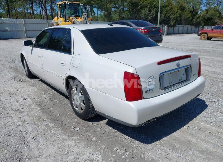 Photo 3 of 2005 Cadillac Deville LIVERY (VIN 1G6KD54Y95U119811)