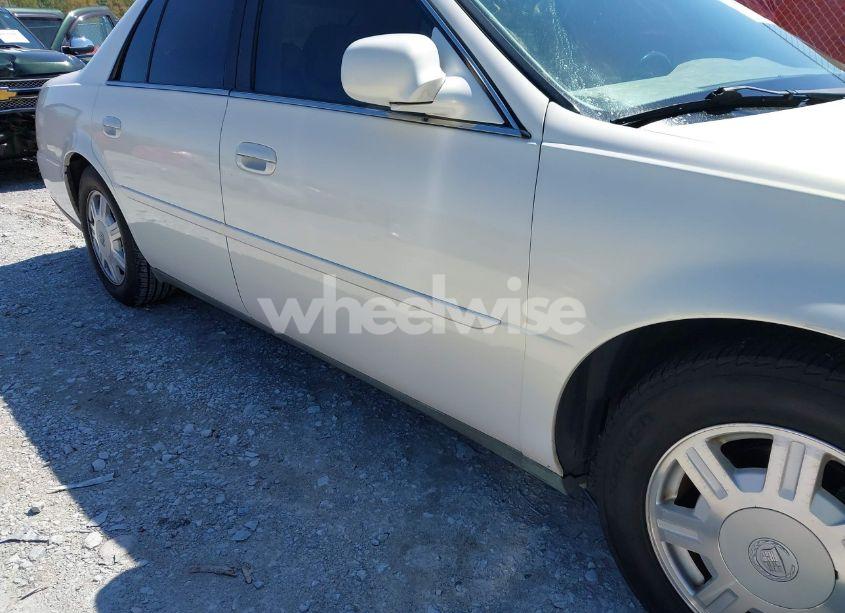 Photo 6 of 2005 Cadillac Deville LIVERY (VIN 1G6KD54Y95U119811)