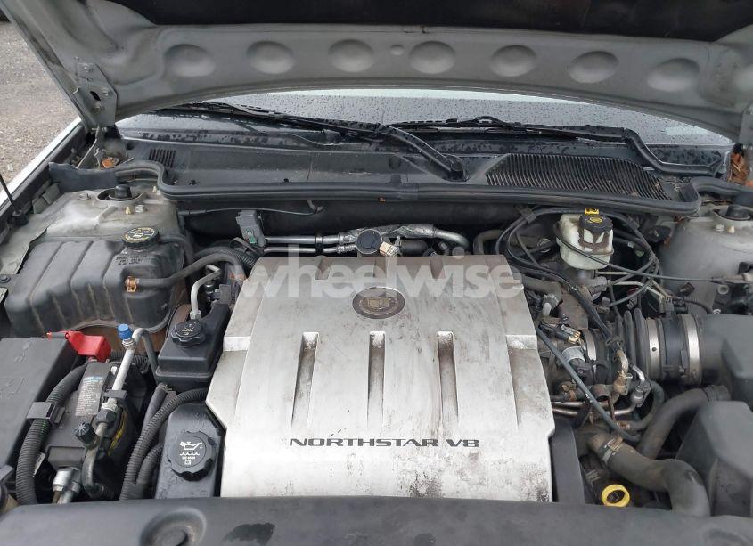 Photo 10 of 2005 Cadillac Deville LIVERY (VIN 1G6KD54Y95U196632)