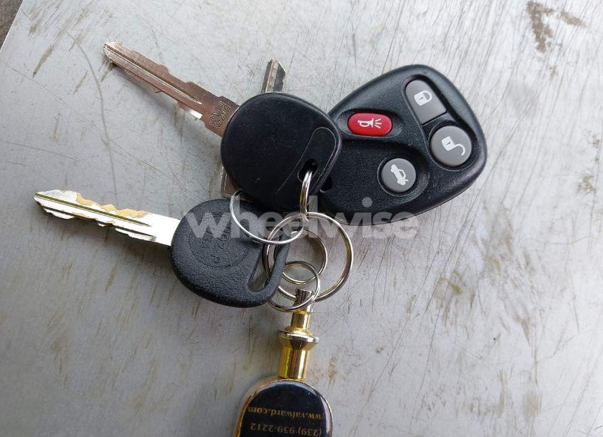 Photo 11 of 2005 Cadillac Deville LIVERY (VIN 1G6KD54Y95U224686)