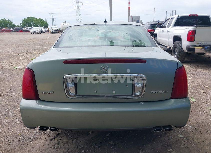 Photo 16 of 2005 Cadillac Deville LIVERY (VIN 1G6KD54Y95U224686)