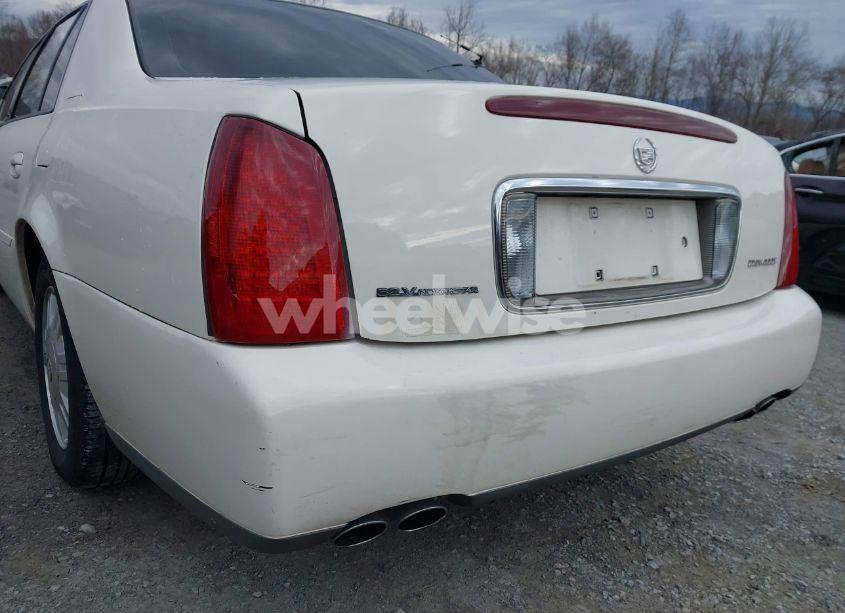 Photo 14 of 2004 Cadillac Deville STANDARD (VIN 1G6KD54YX4U196279)