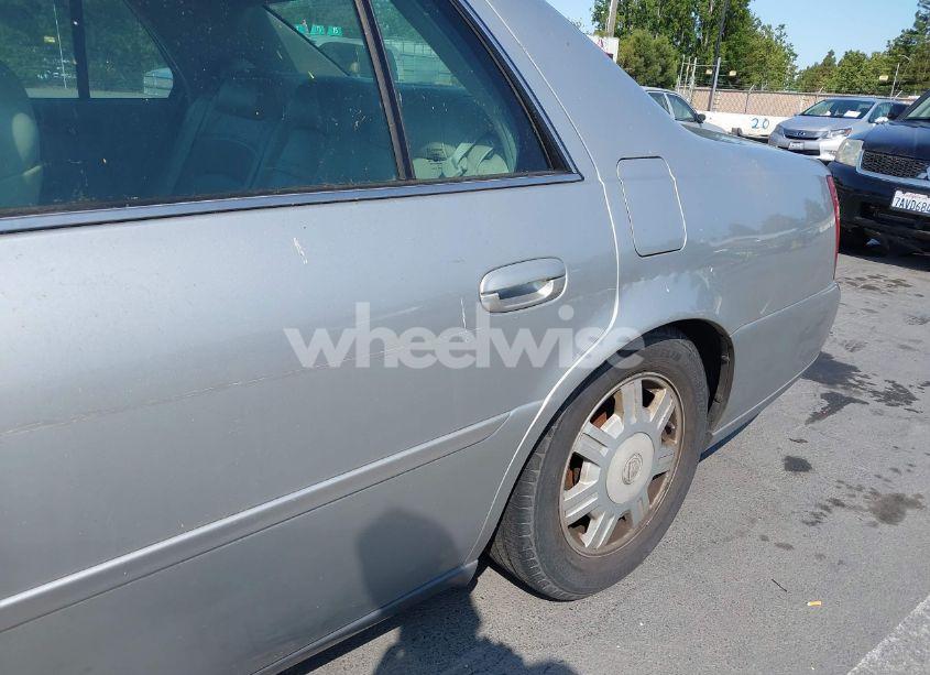 Photo 6 of 2005 Cadillac Deville LIVERY (VIN 1G6KD54YX5U104475)