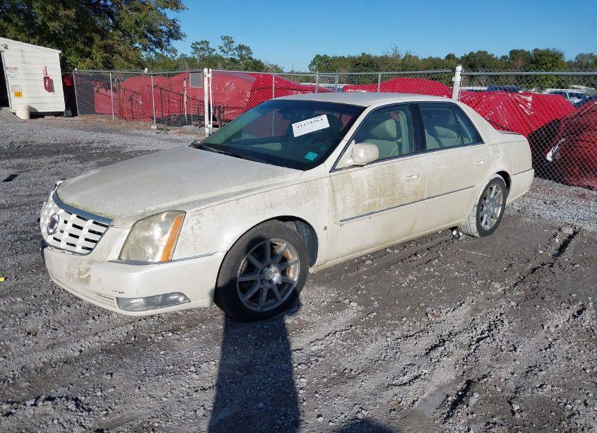 Photo 2 of 2007 Cadillac Dts PERFORMANCE (VIN 1G6KD57947U221850)
