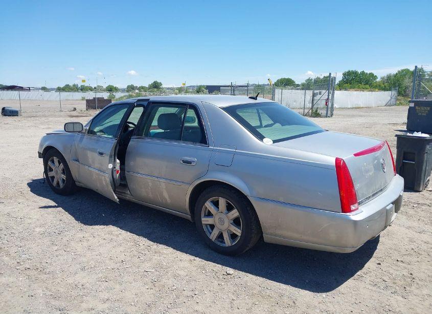 Photo 3 of 2007 Cadillac Dts LUXURY I (VIN 1G6KD57Y07U147768)