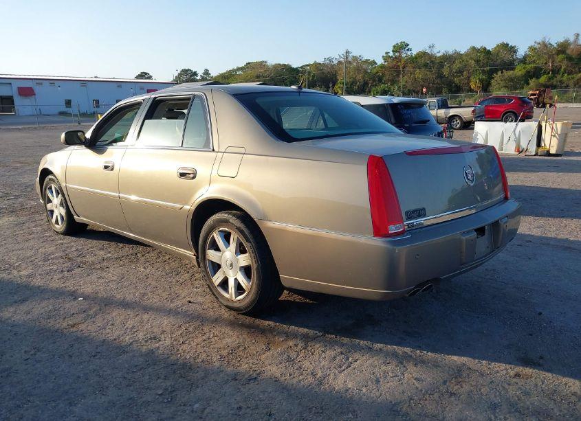 Photo 3 of 2007 Cadillac Dts LUXURY I (VIN 1G6KD57Y07U176588)
