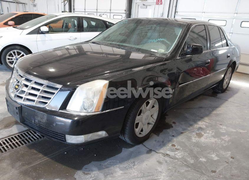 Photo 2 of 2006 Cadillac Dts (VIN 1G6KD57Y16U185783)
