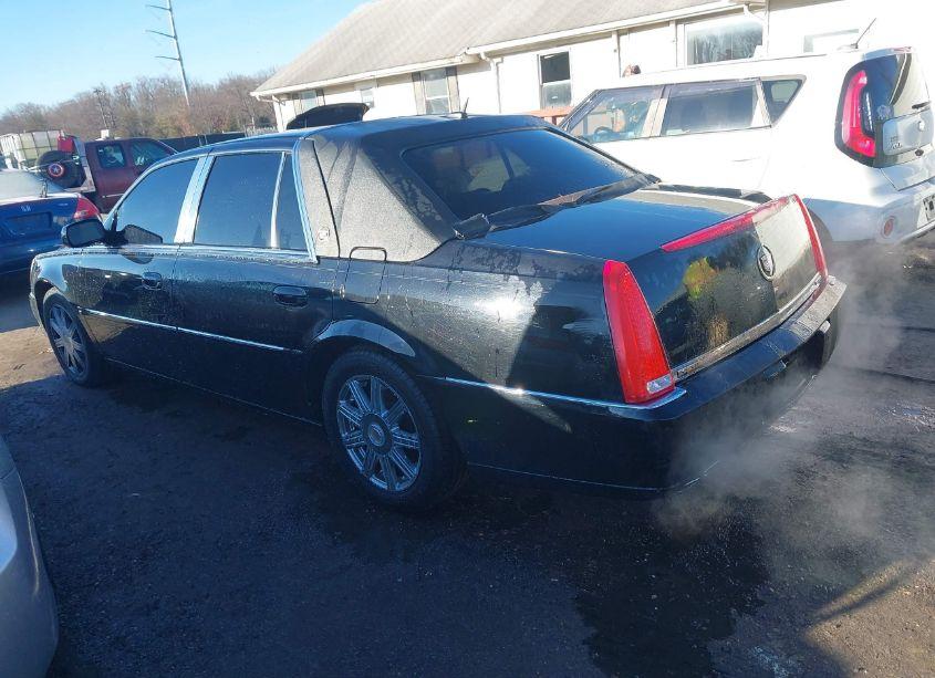 Photo 3 of 2008 Cadillac Dts 1SD (VIN 1G6KD57Y18U134058)