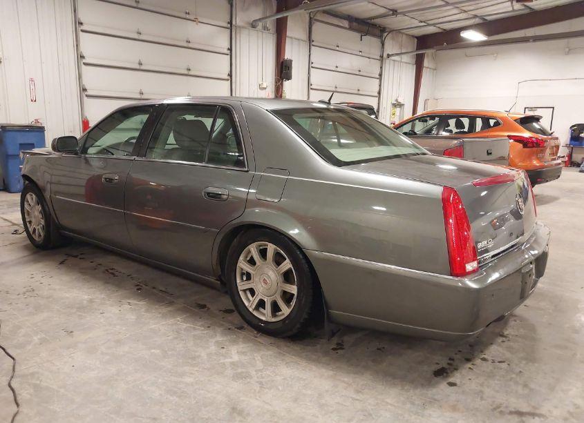 Photo 3 of 2008 Cadillac Dts 1SC (VIN 1G6KD57Y28U174732)