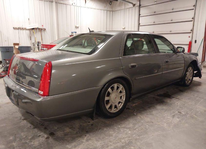 Photo 4 of 2008 Cadillac Dts 1SC (VIN 1G6KD57Y28U174732)