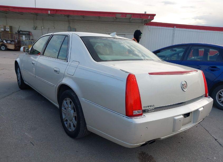 Photo 3 of 2009 Cadillac Dts 1SC (VIN 1G6KD57Y29U135365)