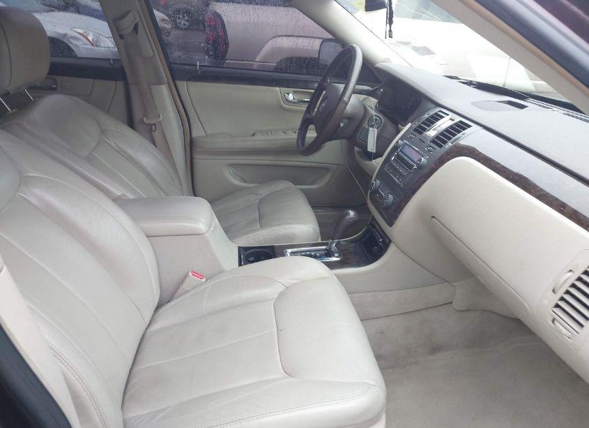 Photo 5 of 2009 Cadillac Dts 1SC (VIN 1G6KD57Y39U117781)