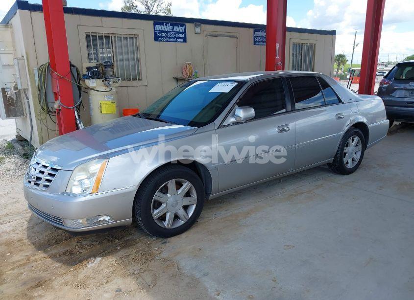 Photo 2 of 2006 Cadillac Dts (VIN 1G6KD57Y66U107824)