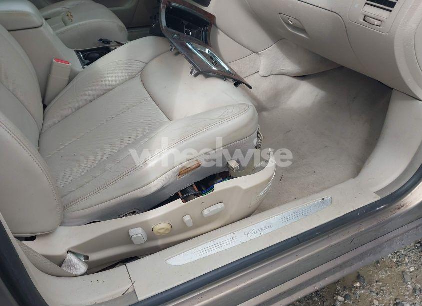 Photo 6 of 2007 Cadillac Dts LUXURY II (VIN 1G6KD57Y67U109302)