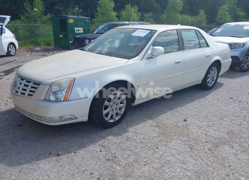 Photo 2 of 2009 Cadillac Dts 1SB (VIN 1G6KD57Y69U111845)