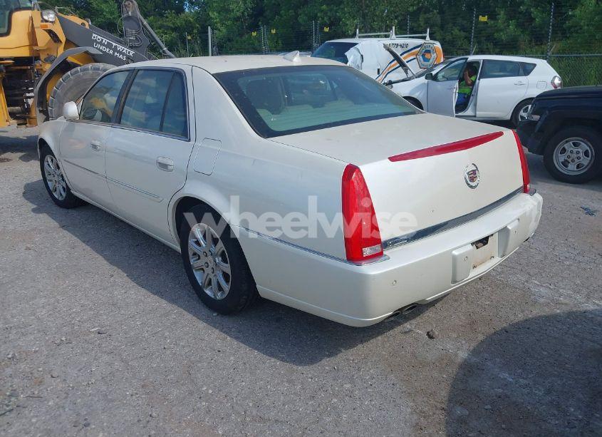 Photo 3 of 2009 Cadillac Dts 1SB (VIN 1G6KD57Y69U111845)