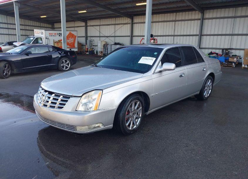 Photo 2 of 2006 Cadillac Dts STANDARD (VIN 1G6KD57Y76U243279)