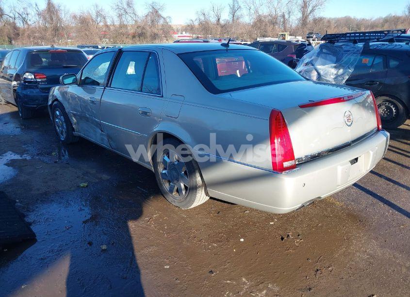 Photo 3 of 2008 Cadillac Dts 1SB (VIN 1G6KD57Y78U132914)