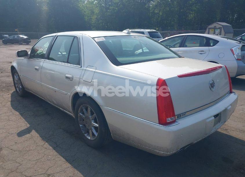 Photo 3 of 2009 Cadillac Dts 1SC (VIN 1G6KD57Y79U131599)