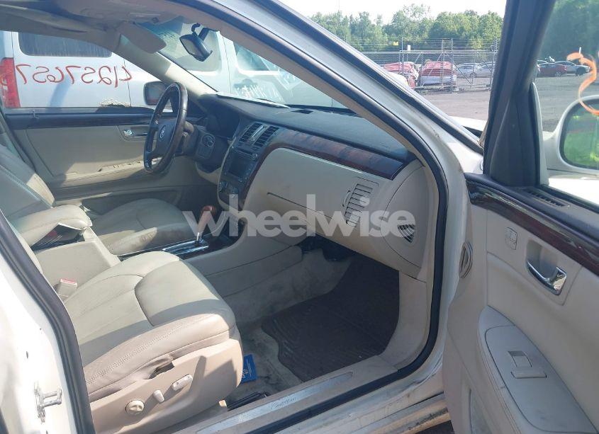 Photo 5 of 2009 Cadillac Dts 1SC (VIN 1G6KD57Y79U131599)