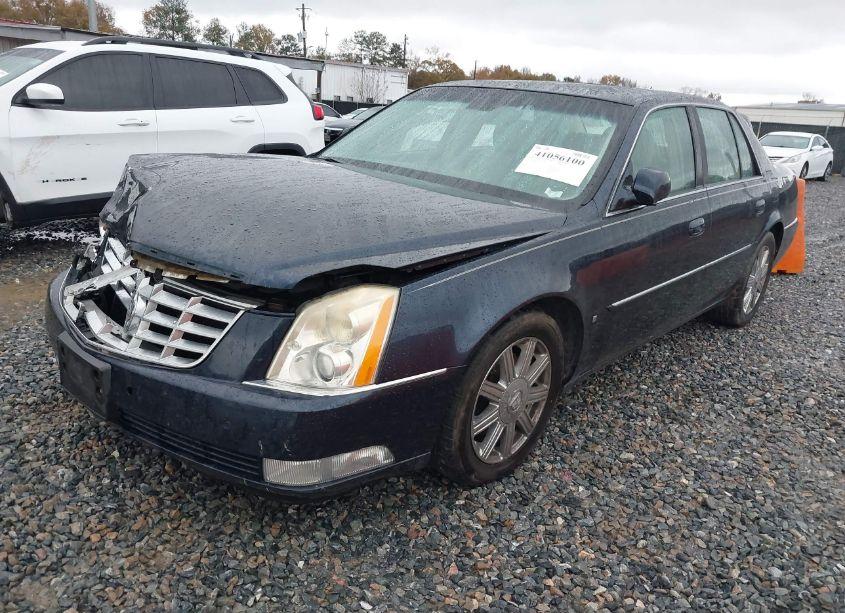 Photo 2 of 2007 Cadillac Dts LUXURY II (VIN 1G6KD57Y87U165192)