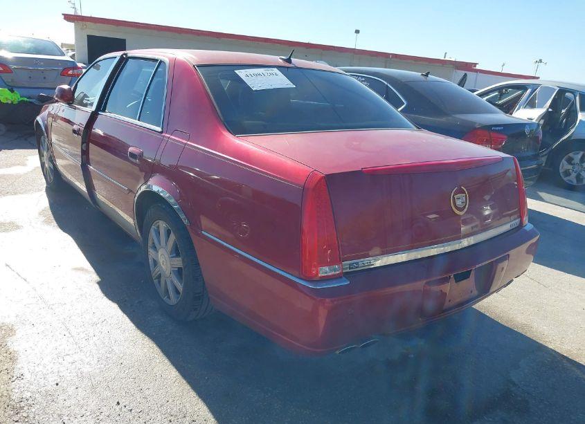 Photo 3 of 2008 Cadillac Dts 1SD (VIN 1G6KD57Y88U127740)