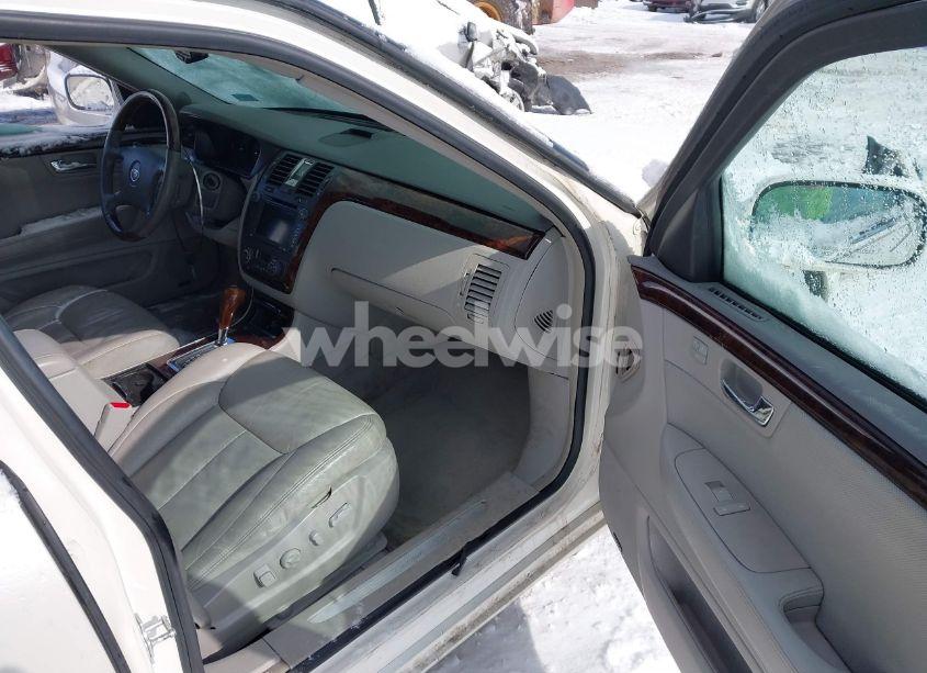 Photo 5 of 2009 Cadillac Dts 1SD (VIN 1G6KD57Y89U104623)