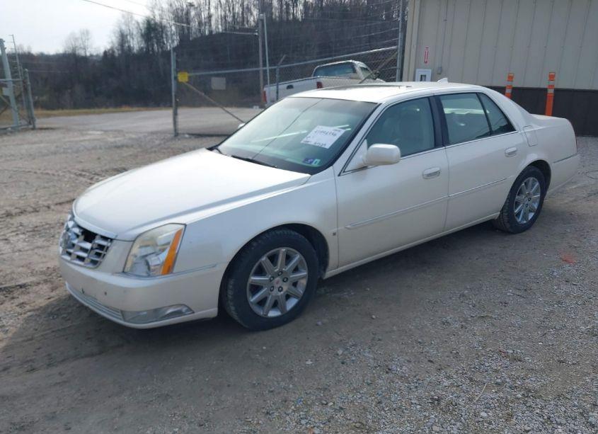 Photo 2 of 2009 Cadillac Dts 1SD (VIN 1G6KD57Y89U119042)