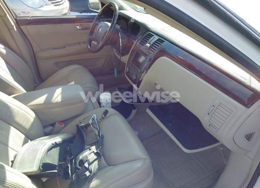 Photo 5 of 2009 Cadillac Dts 1SD (VIN 1G6KD57Y89U122989)
