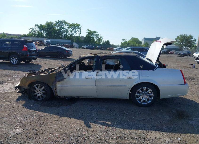 Photo 14 of 2009 Cadillac Dts 1SA (VIN 1G6KD57Y89U133765)