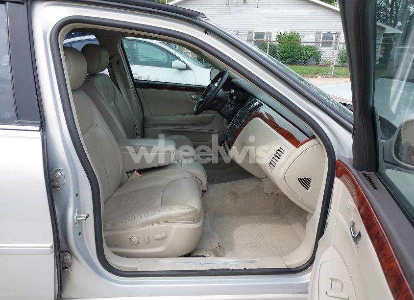 Photo 5 of 2007 Cadillac Dts LUXURY I (VIN 1G6KD57Y97U132301)