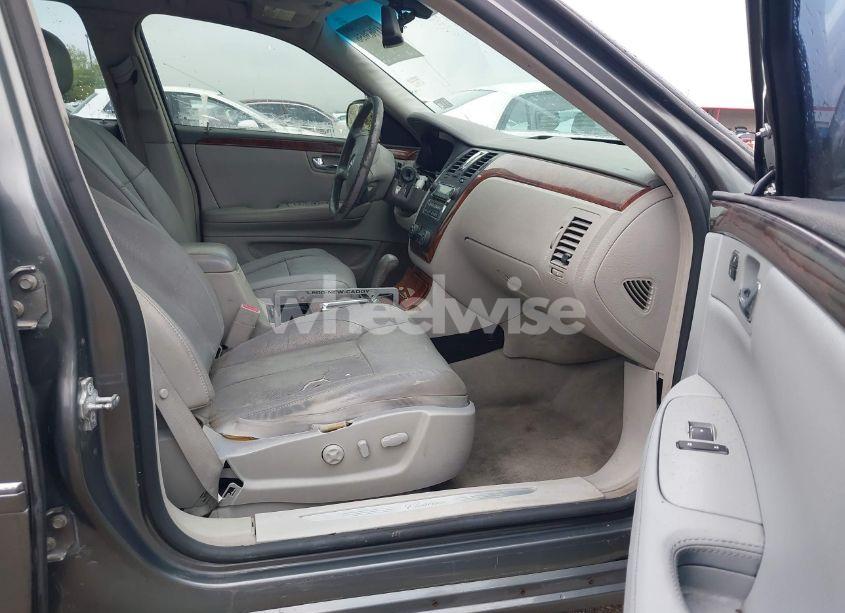 Photo 5 of 2006 Cadillac Dts (VIN 1G6KD57YX6U117496)