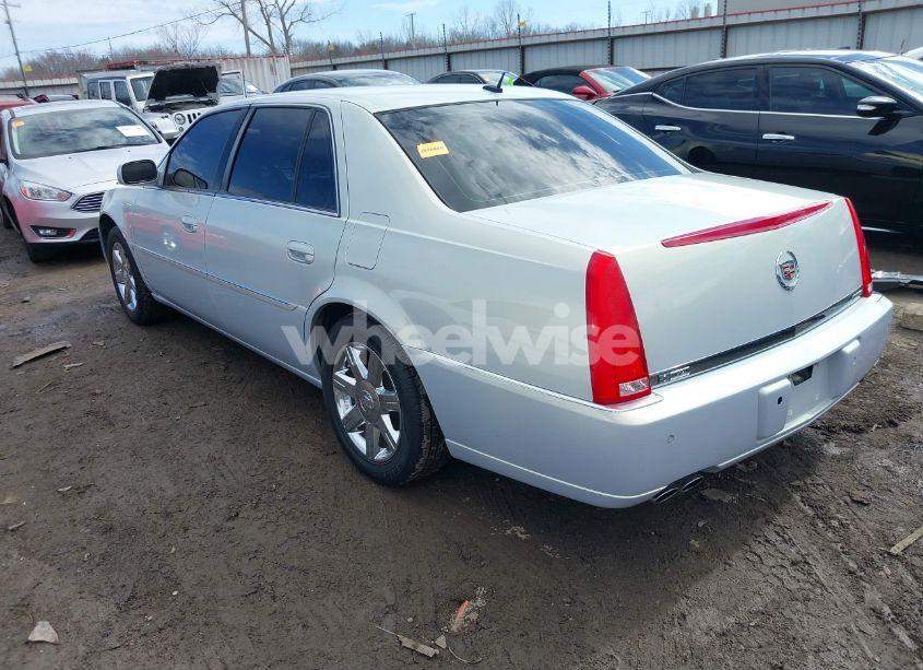 Photo 3 of 2007 Cadillac Dts LUXURY I (VIN 1G6KD57YX7U105009)