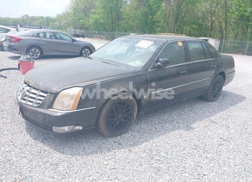 Photo 2 of 2007 Cadillac Dts LUXURY II (VIN 1G6KD57YX7U151732)