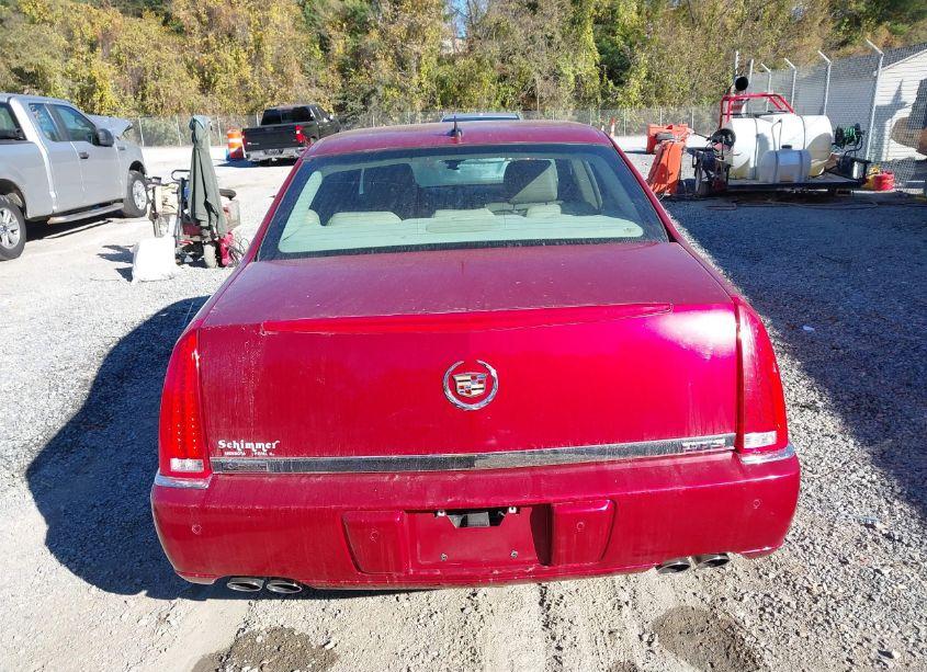 Photo 16 of 2008 Cadillac Dts 1SC (VIN 1G6KD57YX8U102743)