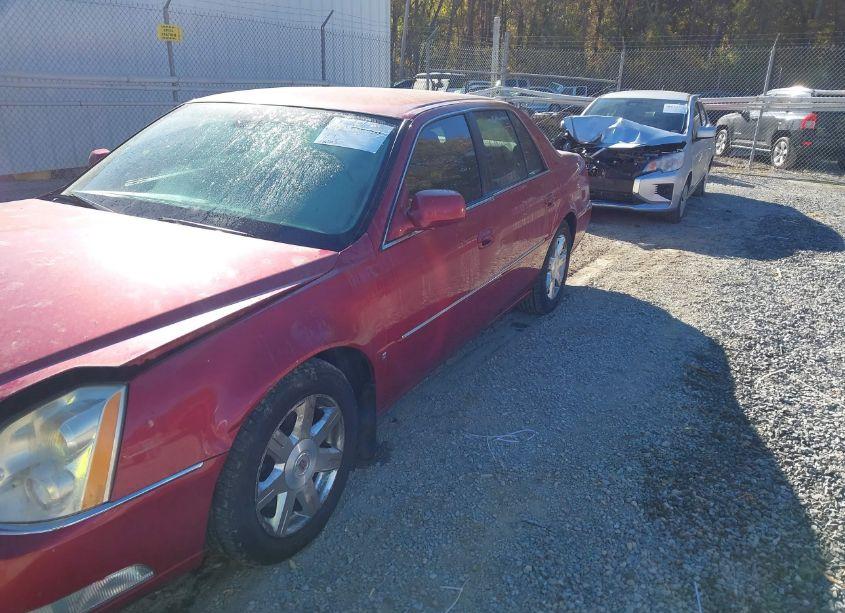 Photo 2 of 2008 Cadillac Dts 1SC (VIN 1G6KD57YX8U102743)