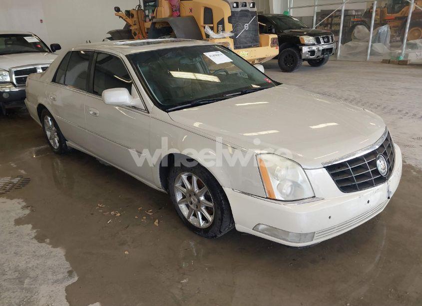 2011 Cadillac Dts LUXURY COLLECTION (VIN 1G6KD5E61BU123943) main photo