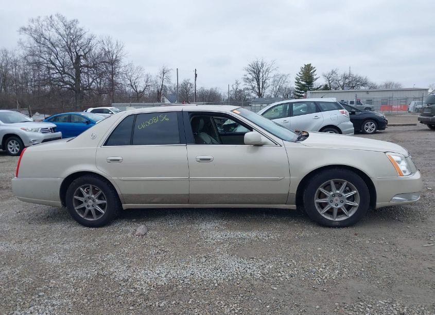 Photo 13 of 2011 Cadillac Dts LUXURY COLLECTION (VIN 1G6KD5E61BU143884)