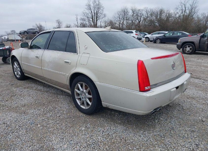 Photo 3 of 2011 Cadillac Dts LUXURY COLLECTION (VIN 1G6KD5E61BU143884)