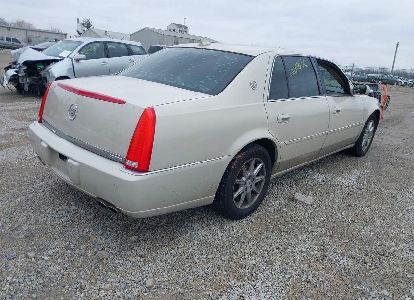 Photo 4 of 2011 Cadillac Dts LUXURY COLLECTION (VIN 1G6KD5E61BU143884)